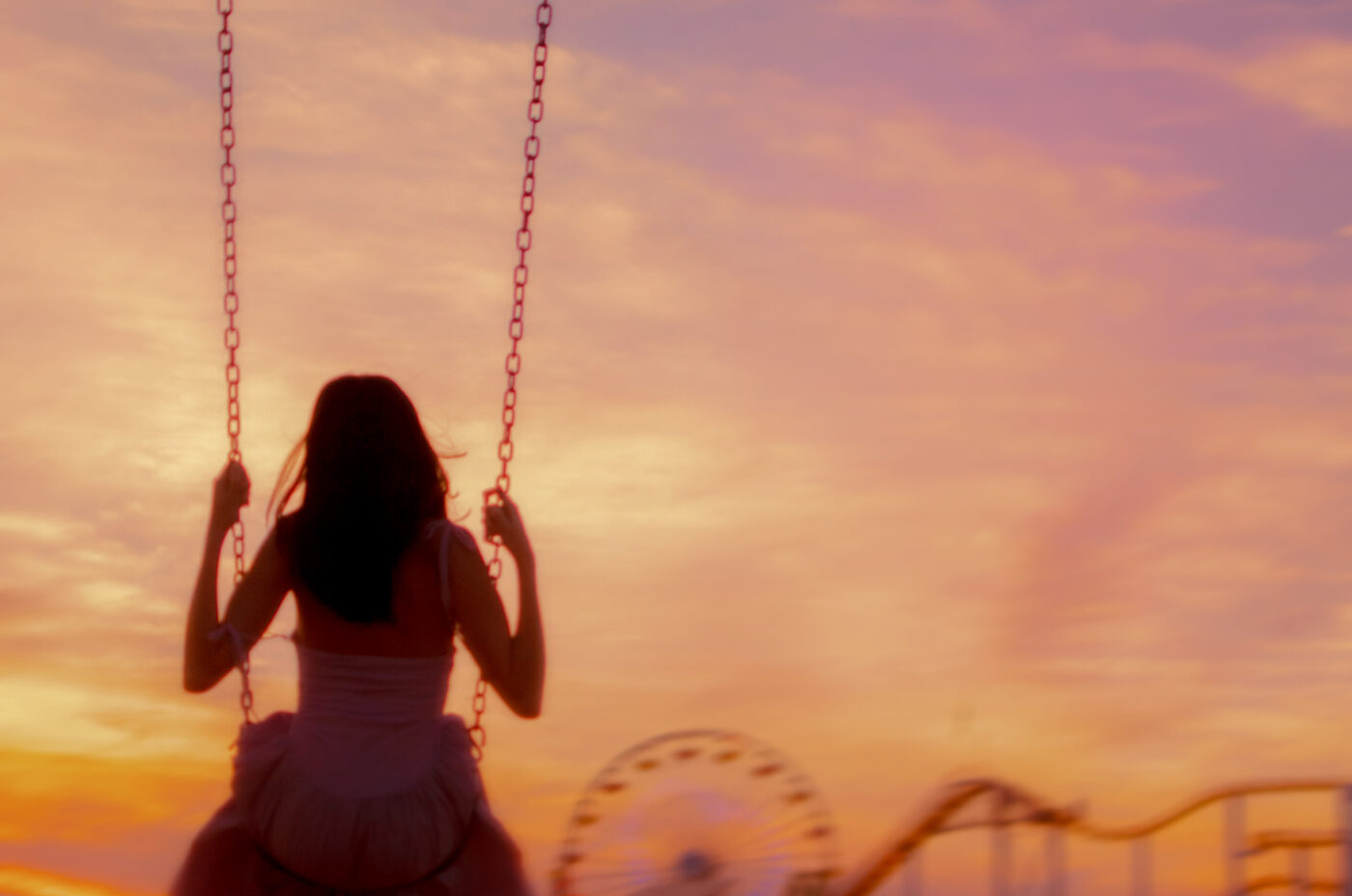 KINA TORNA OGGI CON“DISTANCE”feat. EMMA ROSEN