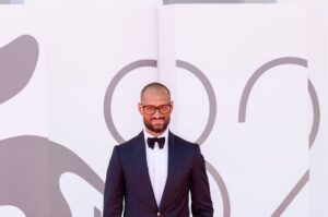 Il chinesiologo clinico Luca D’Alterioal Red Carpet di Venezia 2025per un messaggio di promozionedi salute e benessere