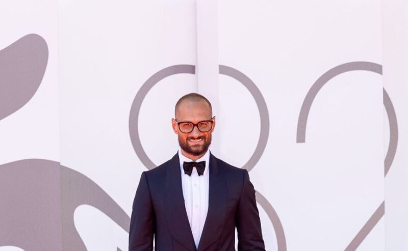 Il chinesiologo clinico Luca D’Alterioal Red Carpet di Venezia 2025per un messaggio di promozionedi salute e benessere
