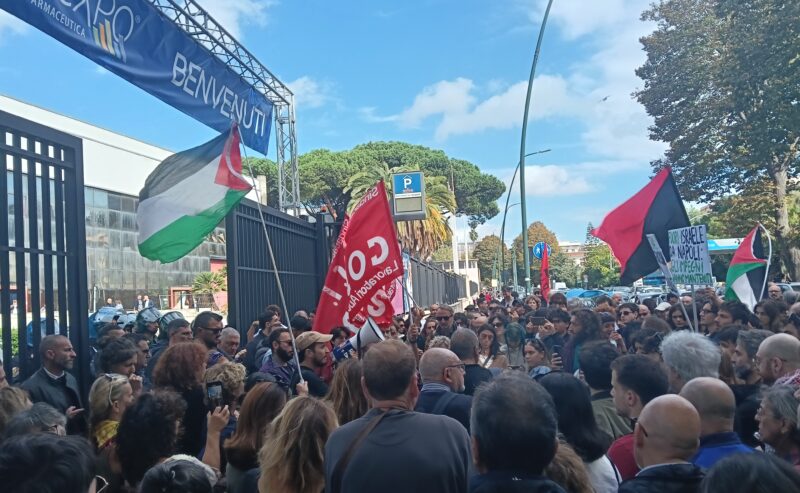 Mostra d’Oltremare di Napoli il 25 e 26 ottobre 2025, protesta durante la fiera Pharmexpo