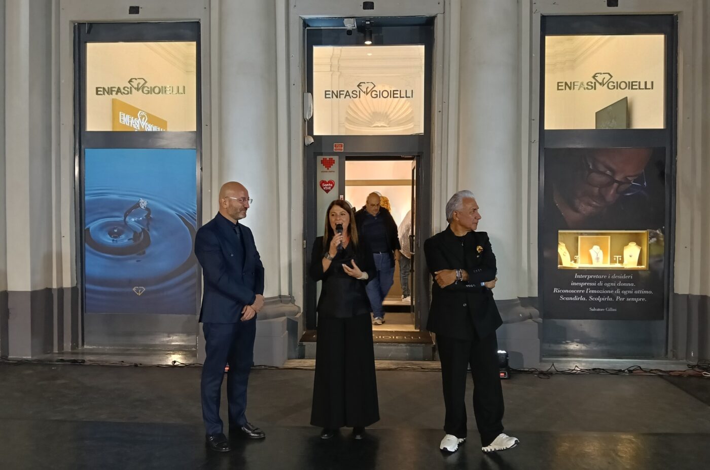 “Oltre la Luce”: Enfasi Gioielli incanta Napoli con un evento che celebra arte, emozione e identità