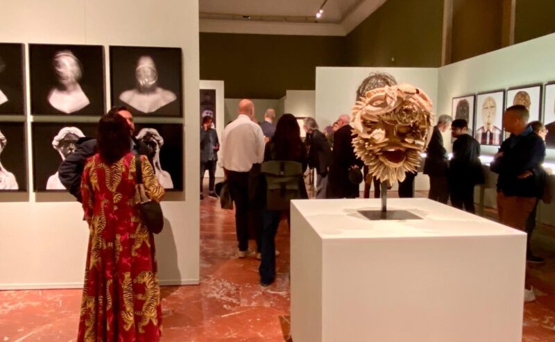 MOSTRANAFRICA-MASCHERE(Memorie & Identità / Uomini o Maschere)A cura di SIMON NJAMI