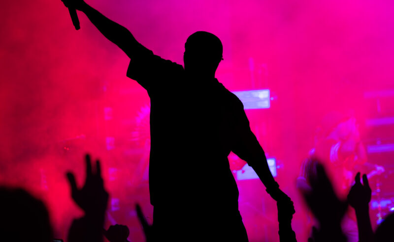 CLEMENTINO SI CONFERMA LEGGENDA DEL RAP