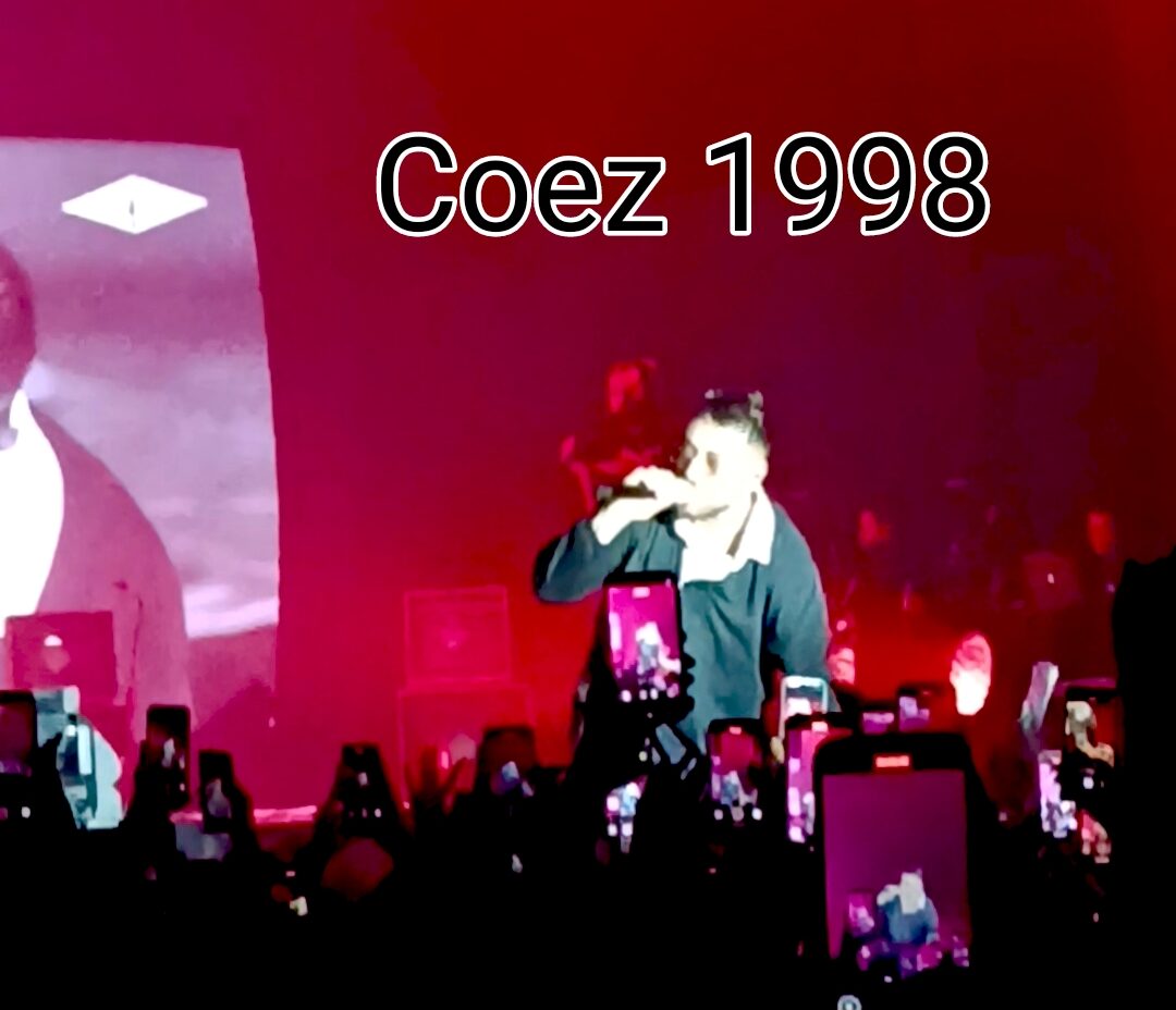 COEZ 1998: un viaggio tra emozioni e musica al Palapartenope