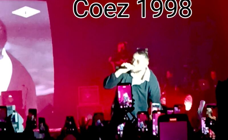 COEZ 1998: un viaggio tra emozioni e musica al Palapartenope