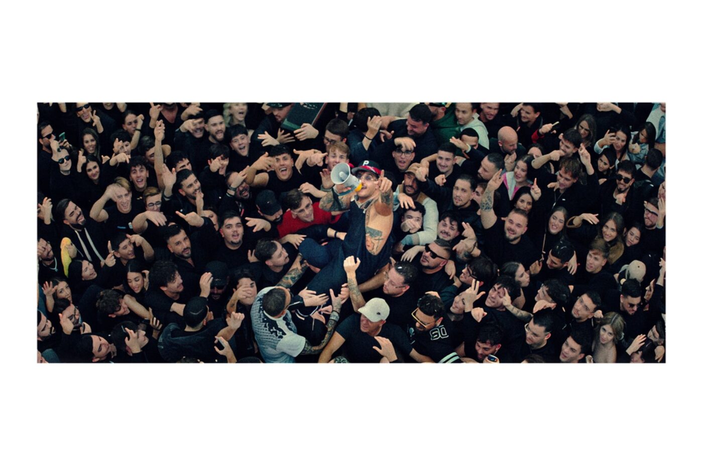 GEOLIER: torna con il suo nuovo singolo “081”, fuori oggi ovunque.