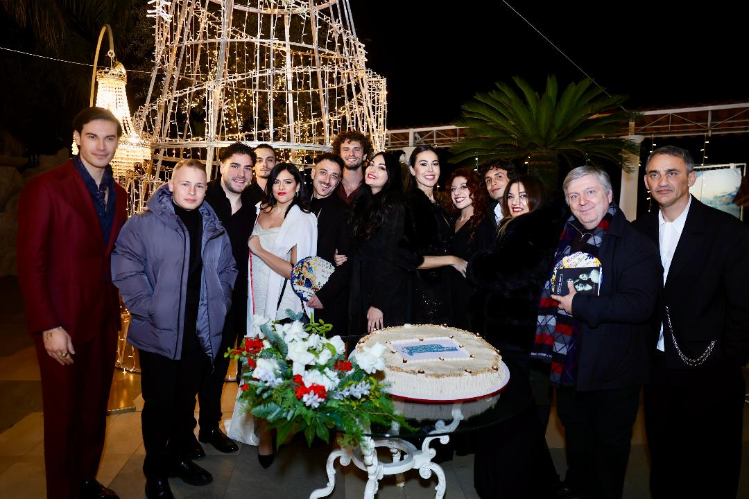 CONSENSI E APPLAUSI PER IL FASHION GOLD CHRISTMAS: L’HOTEL DEGLI ULIVI DI GRAGNANO HA OSPITATO L’EVENTO