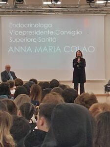 Al De’ Medici di Ottaviano una lezione di salute: studenti a confronto con esperti sul tema “Il digiuno su misura”