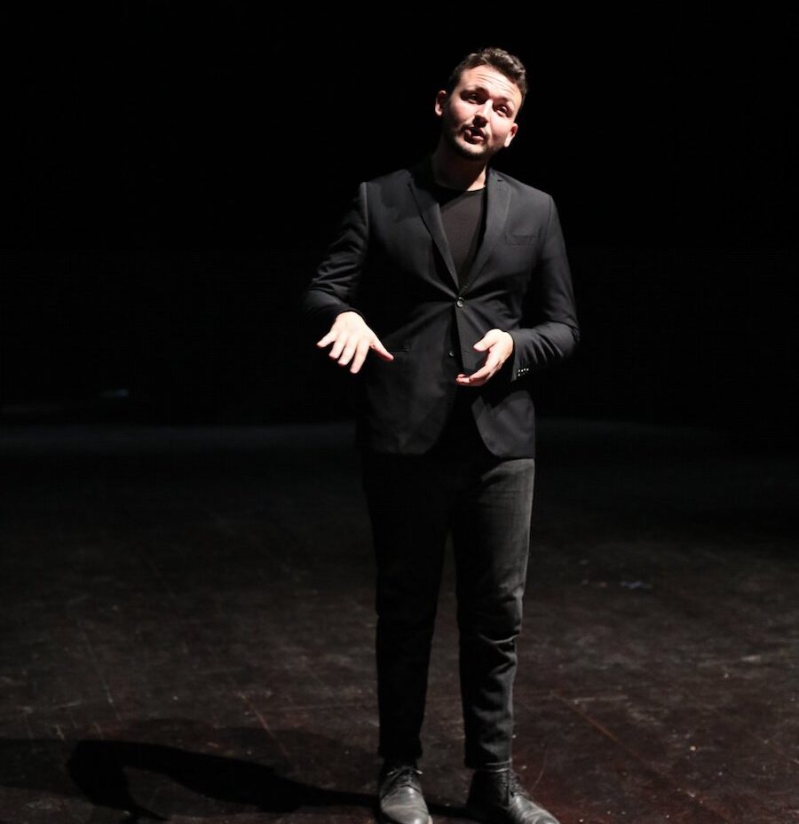 Al Politeama di Napoli in scena “Tra la mano, l’occhio e il cuore”
