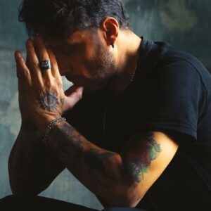 LUNEDÌ 27 APRILE ESCE IN DIGITALE L’ALBUM DI FABRIZIO MORO: “NON HO PAURA DI NIENTE”