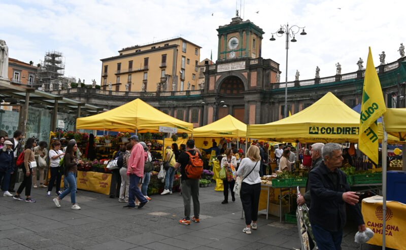 Villaggio Coldiretti e Casartigiani del Made in Italy, un successo a Napoli: turisti e cittadini in festa