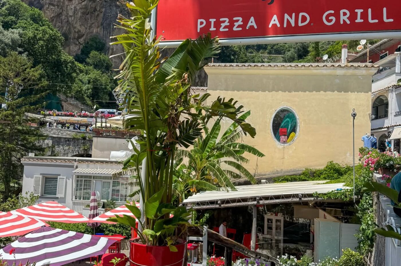 PIZZA COOKING POSITANO: ECCO LA NOVITA’ DEL MELE PIZZA AND GRILL A POSITANO