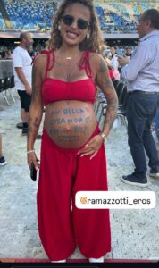 “Più bella cosa non c’è” simbolo di una serata Eros Ramazzotti unica  per Antonella