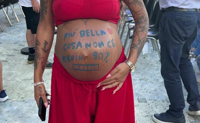 “Più bella cosa non c’è” simbolo di una serata Eros Ramazzotti unica  per Antonella