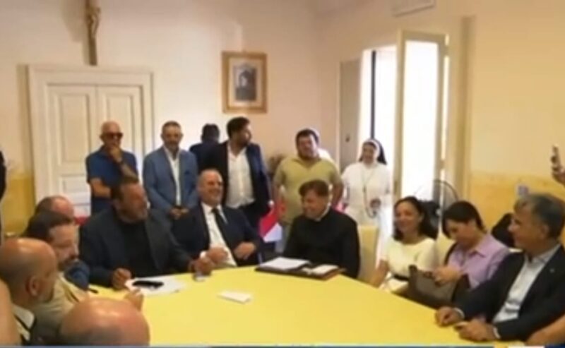 Pianura, istituzioni unite per la legalità: la Commissione parlamentare sulle periferie in visita al quartiere