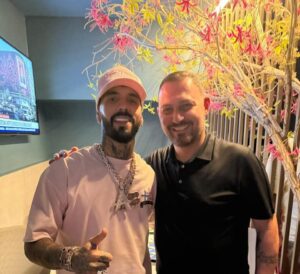 Anuel AA a cena da El Sombrero by Agostino Massa:dopo 50 Cent, un altro protagonista della musica mondiale sceglie lo storico locale napoletano