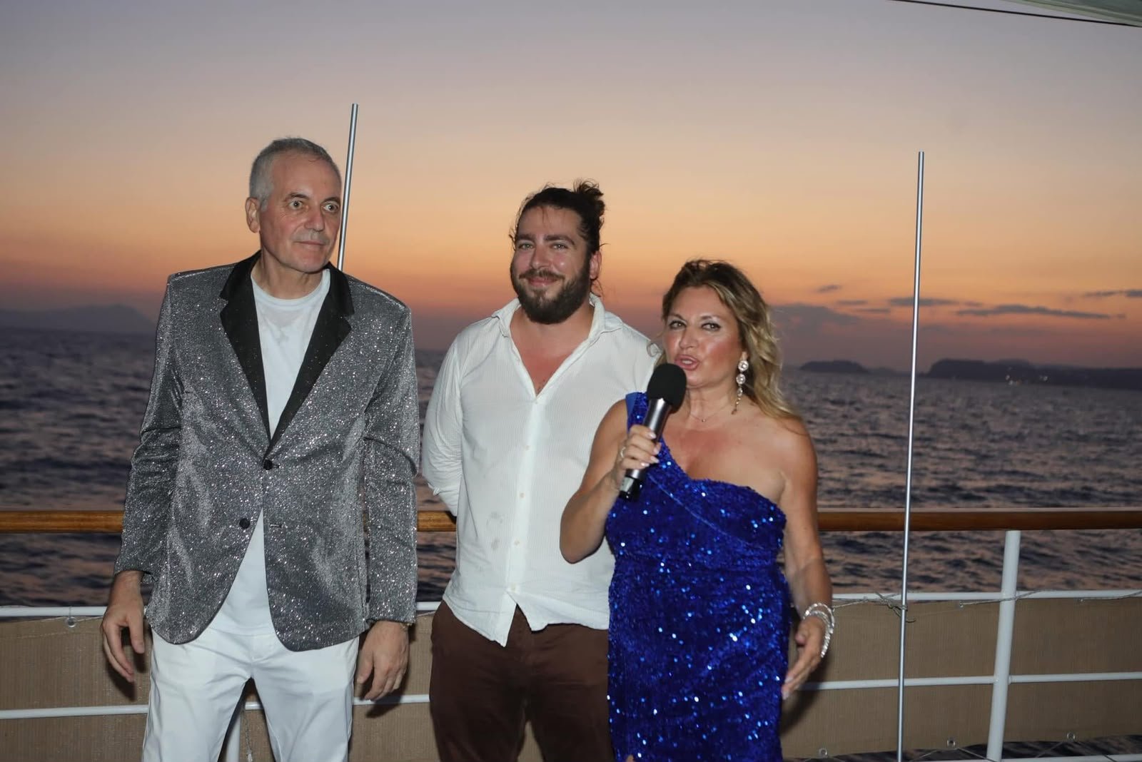 Tour di Voucher: “La Notte delle Stelle “Regina “ l’Enogastronomia al cospetto della Nobiltà e dell’arte Sul Motor Yacht Patrizia, tra i Faraglioni di Capri