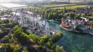 LE MAGIC NIGHTS CON PIPPO PALMIERI E LO ZOO DI 105 AL MAGICLAND