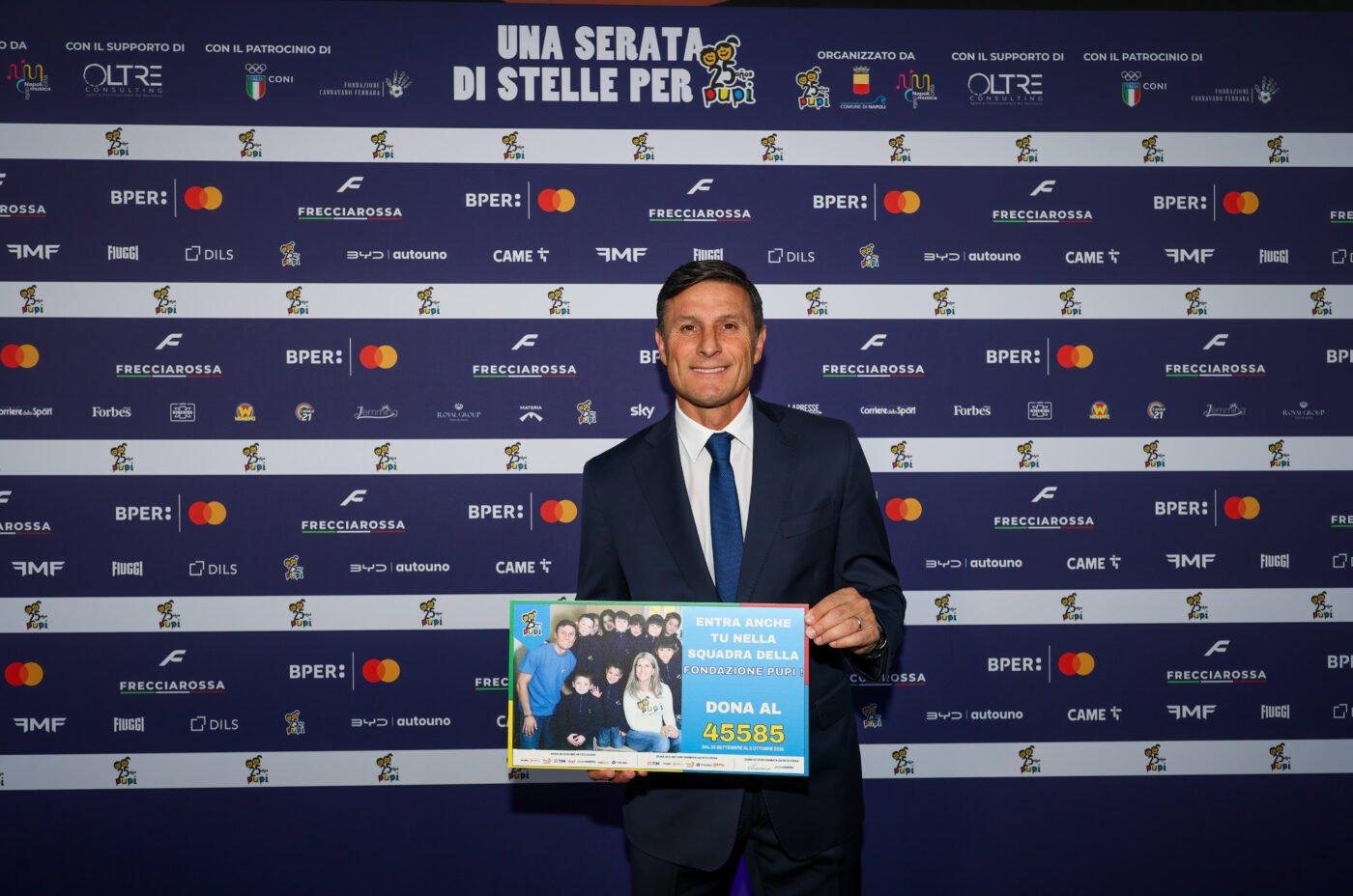 Piazza Plebiscito accende la charity de “Una Serata di Stelle per Pupi”