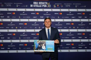 Piazza Plebiscito accende la charity de “Una Serata di Stelle per Pupi”