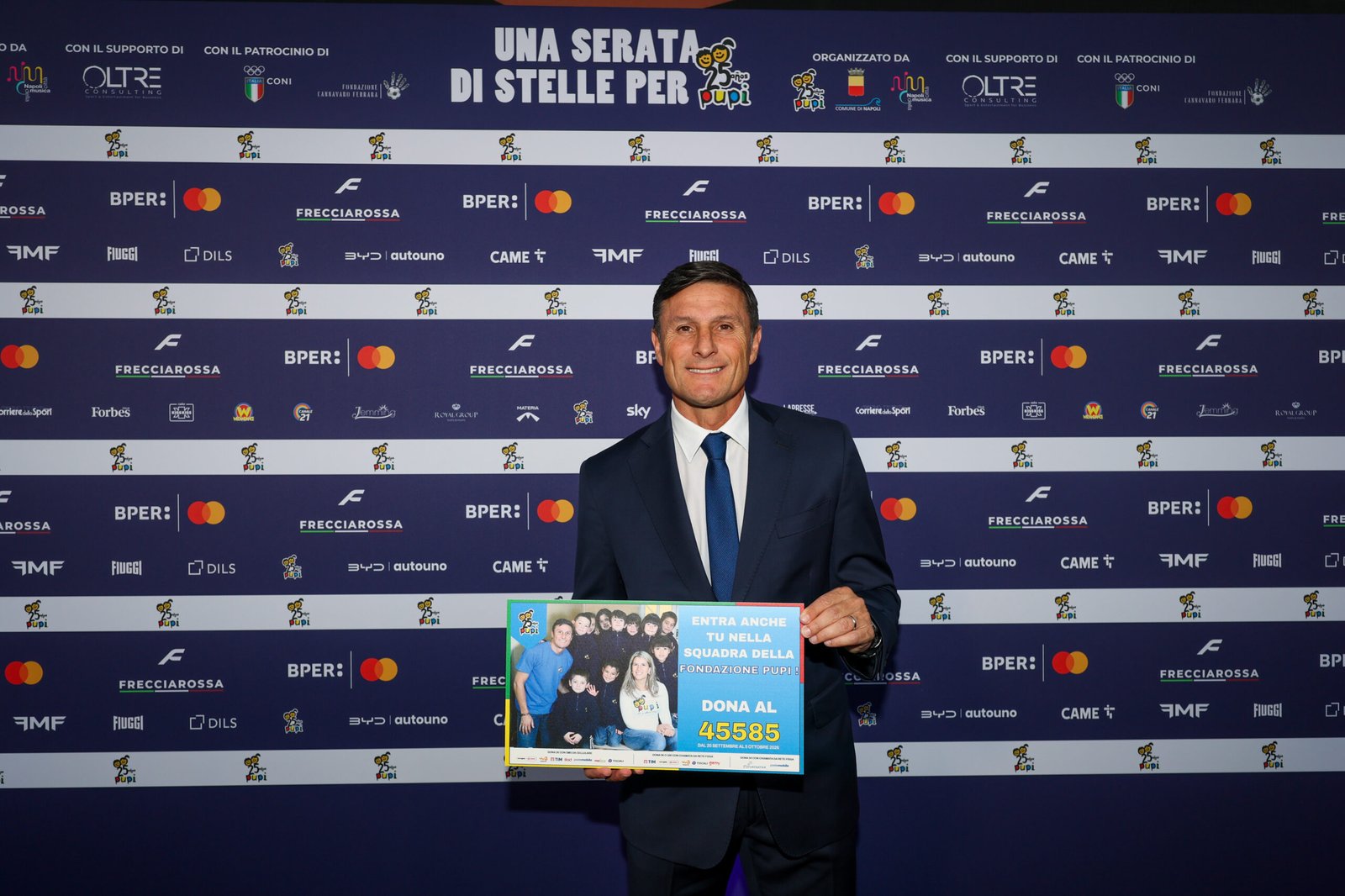 Piazza Plebiscito accende la charity de “Una Serata di Stelle per Pupi”
