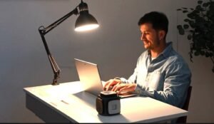 DALLA SALUTE ALLA TECNOLOGIA DOMESTICA ALL’AMBIENTE L’“ENERGIA DELLE PICCOLE COSE” DI NAPOLI FA VOLARE IL CROWDFUNDING