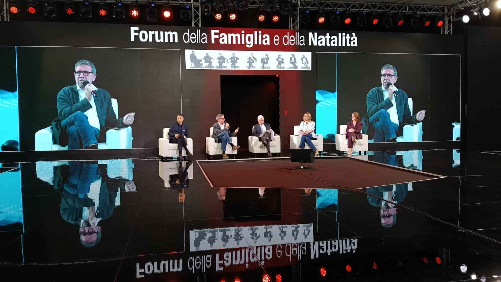 Forum della Famiglia e della Natalità: cambiamenti culturali, casa, lavoro e welfare.