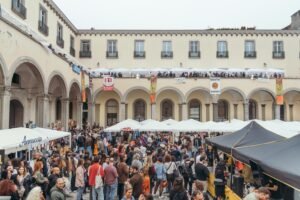 South Market al Teatro Palapartenope