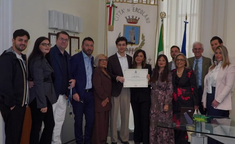 Luigi Zeno premiato dalla Sindaca Garzia: Ercolano celebra uno dei suoi giovani talenti più promettenti