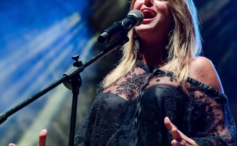 Il concerto di Monica Sarnelli: “Felicissima Festa”.